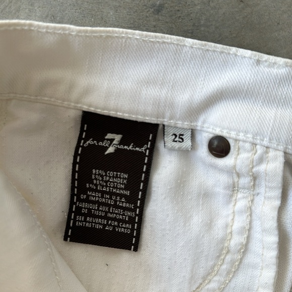 7 FOR ALL MANKIND white shorts - Picture 7 of 7